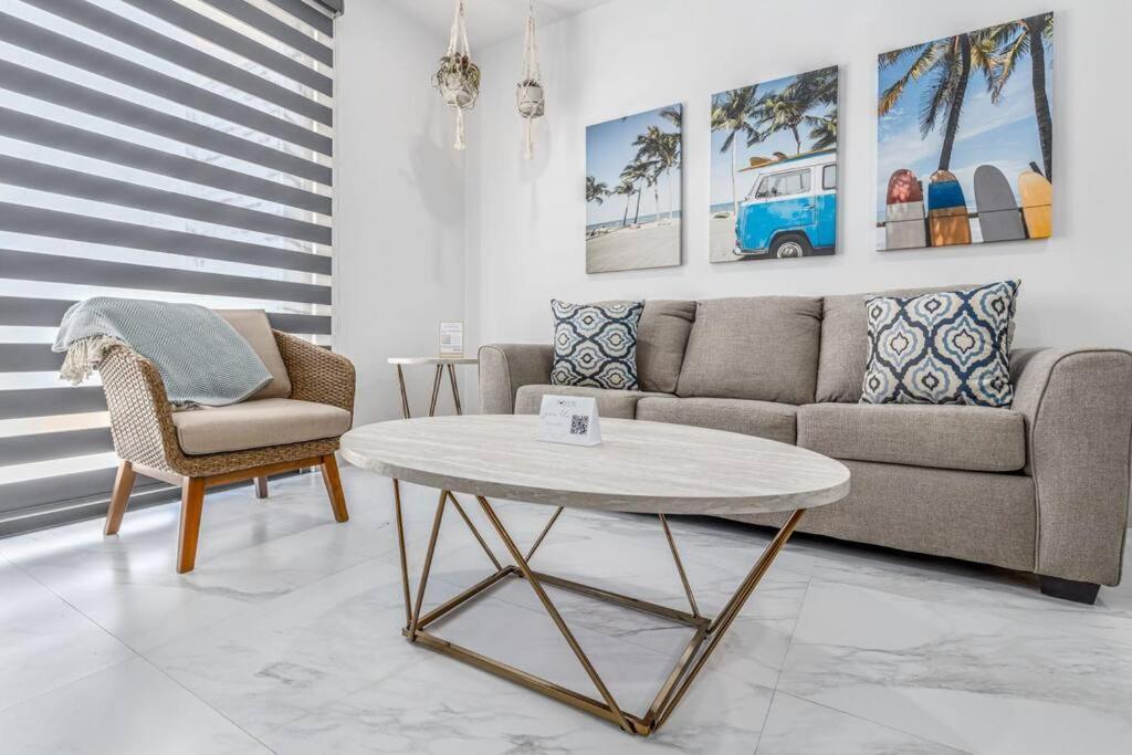 קאבו סן לוקאס Endless Summer - 2Bed 2Bath Condo - Seasonly Heated Pool With Ocean Views - 5Min Walk To Beach - Fibre Internet - Sleeps 6 מראה חיצוני תמונה