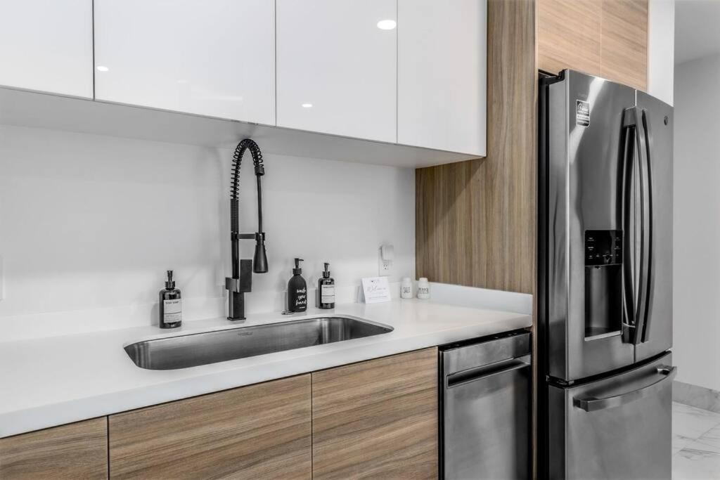 קאבו סן לוקאס Endless Summer - 2Bed 2Bath Condo - Seasonly Heated Pool With Ocean Views - 5Min Walk To Beach - Fibre Internet - Sleeps 6 מראה חיצוני תמונה